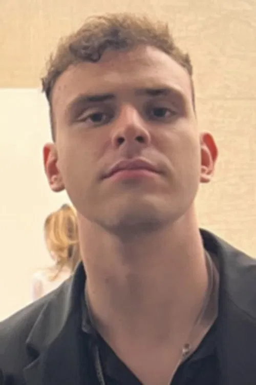 Alexander Calderon profile