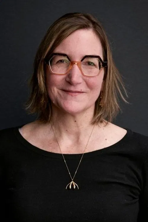 Nicole Newnham profile