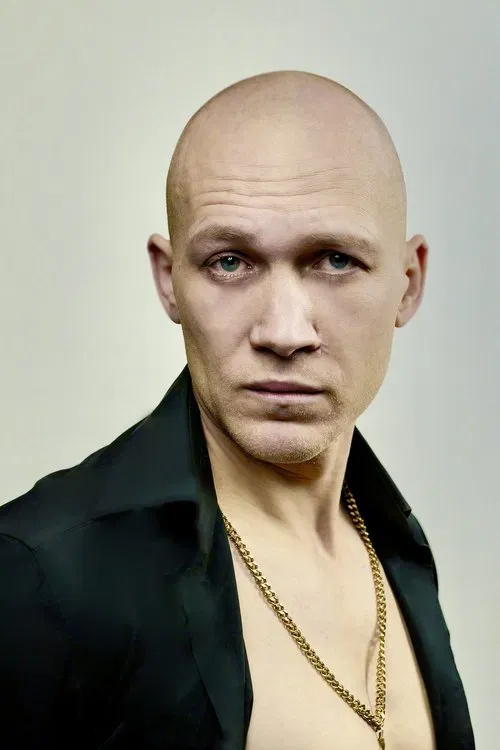 Bartosz Mikulak profile