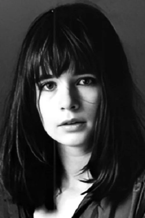 Leonora Fani profile