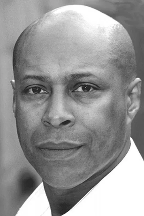 Ewen Cummins profile