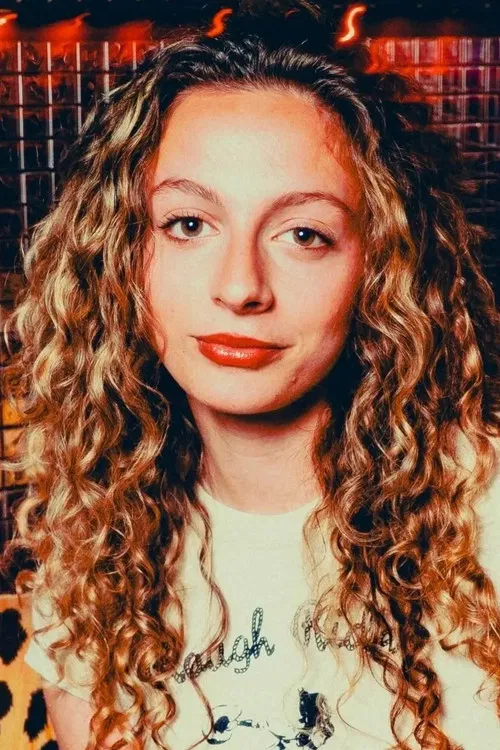 Julia DiCesare profile