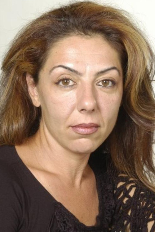 Başak Özel profile