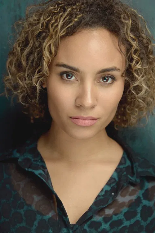 Tala Gouveia profile