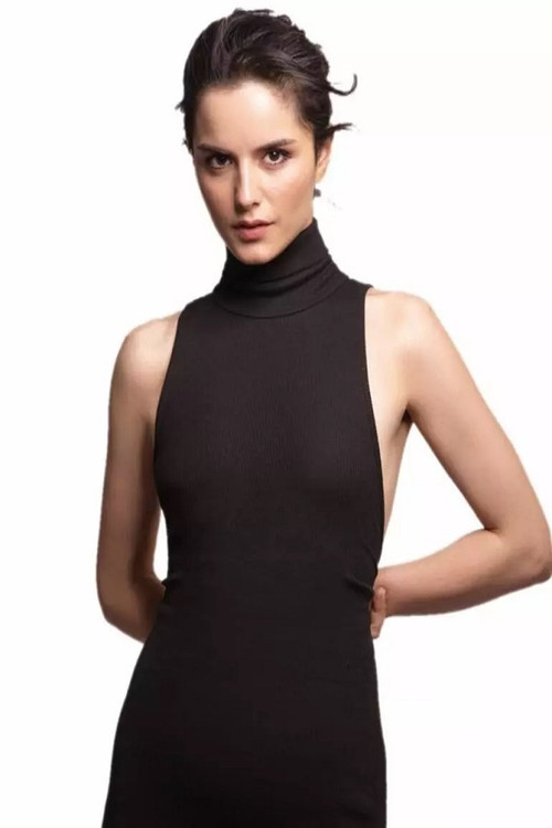 Hande Elaman profile