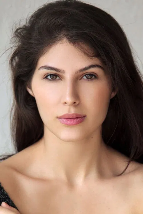 Elnaaz Norouzi profile