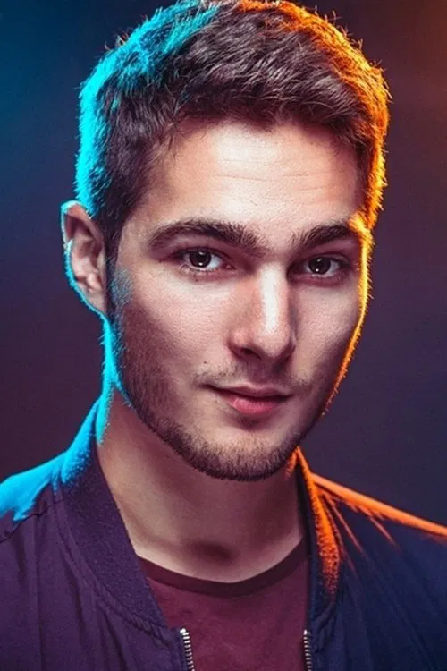 Tommy Lee Baïk profile