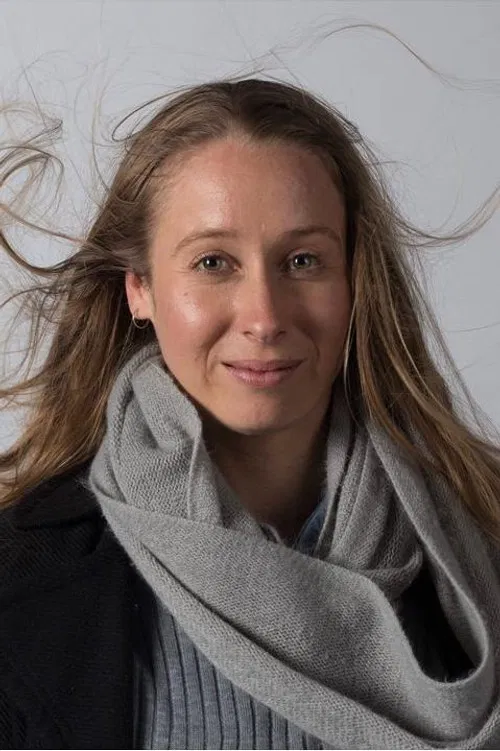 Nicole Crisp profile