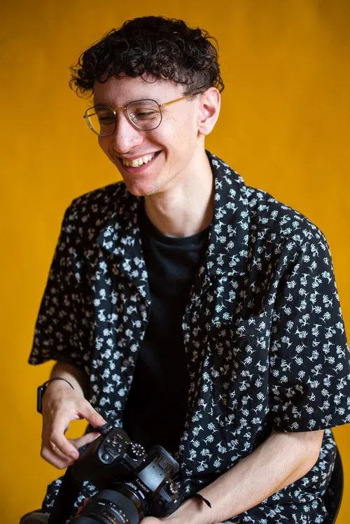 Richard J Bryer profile