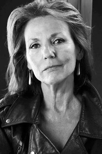 Isabel Requena profile