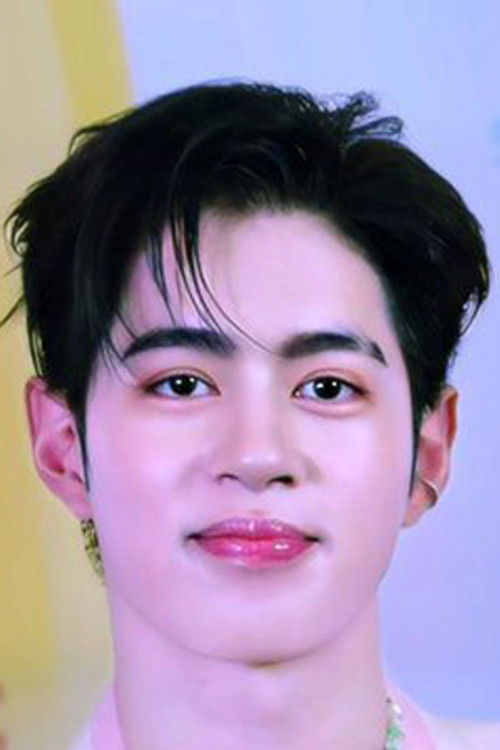 Ratchanon Ruenpech profile