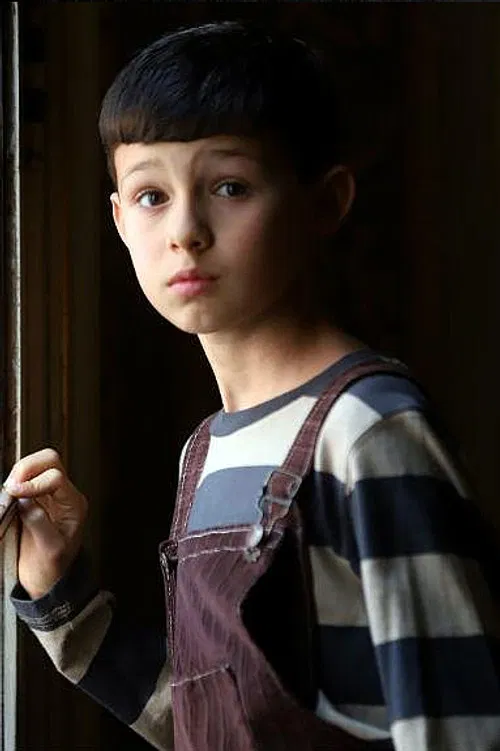 Augusto Linares profile