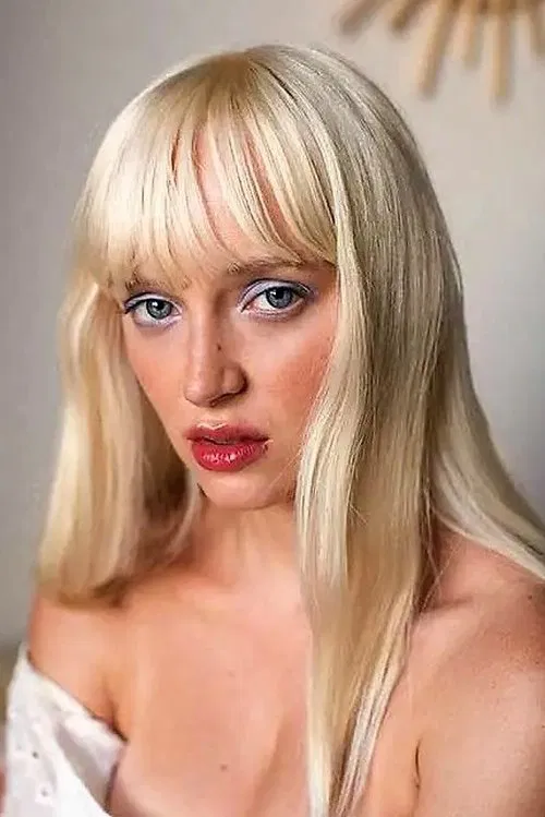 Karina Kolokolchykova profile