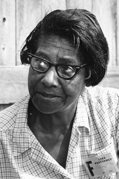 Elizabeth Cotten profile