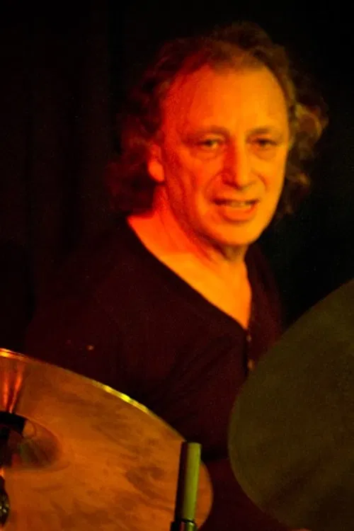 Pierre van der Linden profile