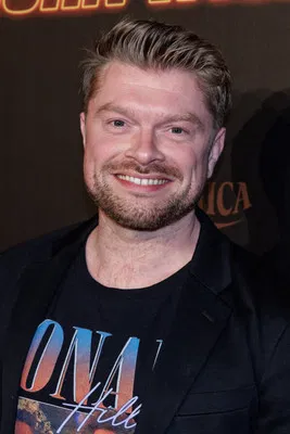 Niels Oosthoek profile