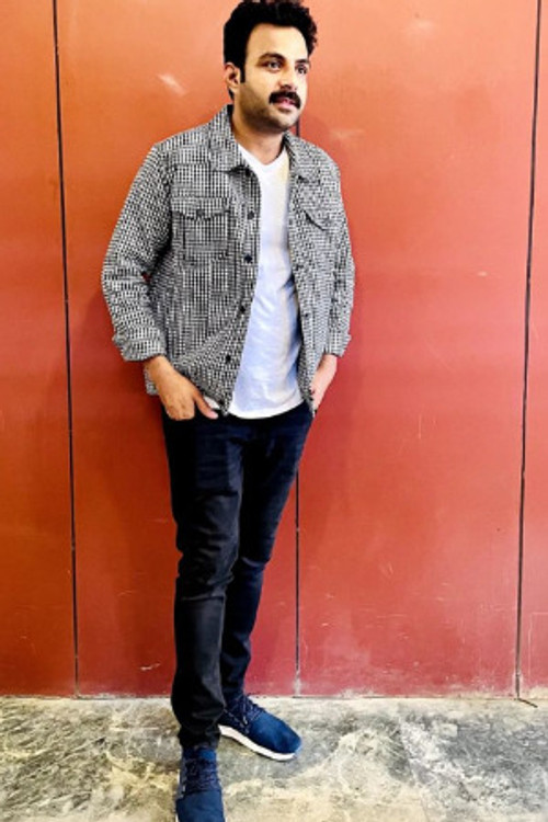 Suresh Panwar profile