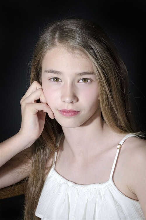 Albane Mazel profile