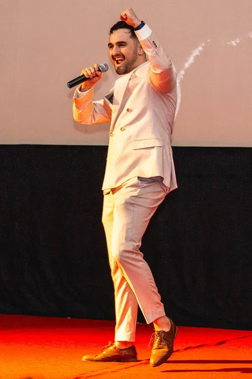 Joshua Urquhart profile