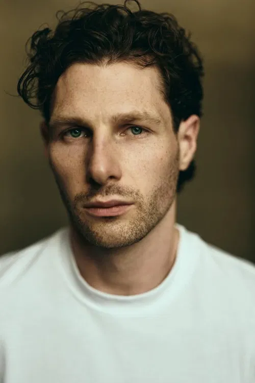 Alexander Howard profile