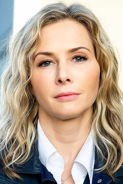 Anne Scottlin profile