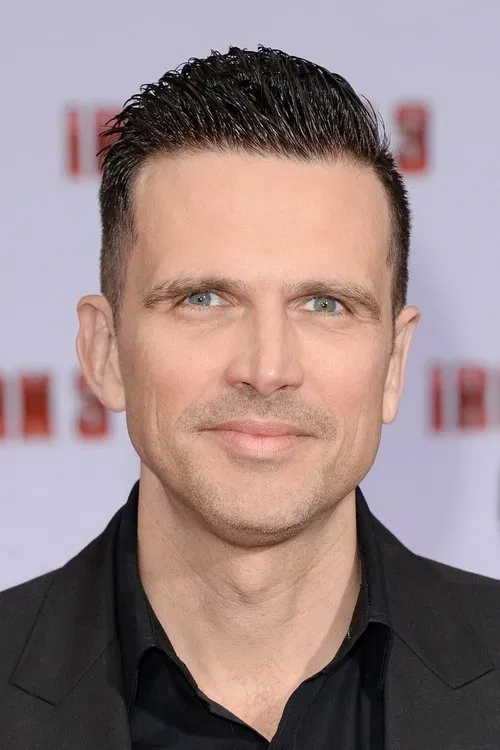 Ashley Hamilton profile