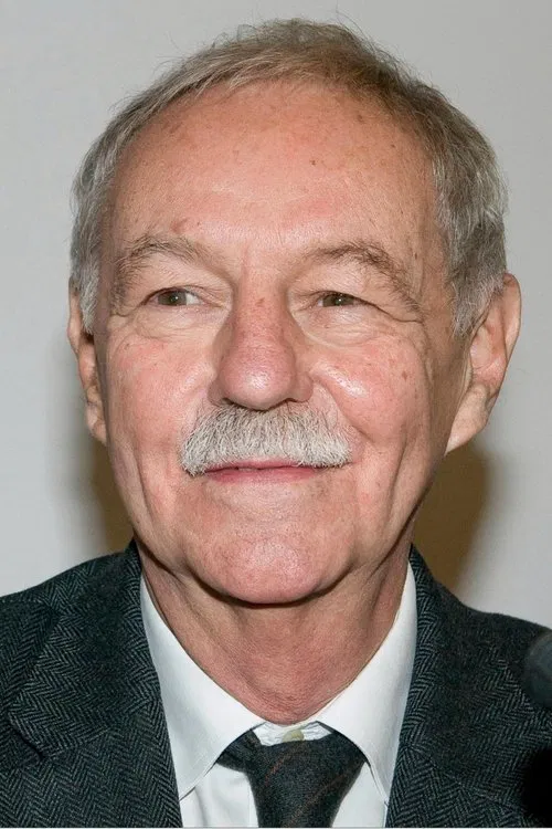 Eduardo Mendoza profile