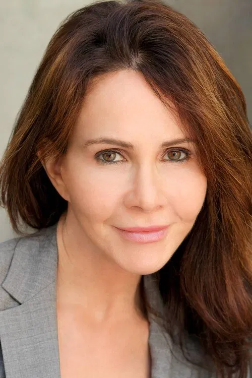 Elizabeth Lawrence profile