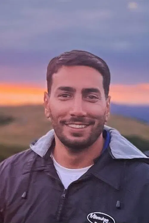 Amirhossein Peyvandeh profile