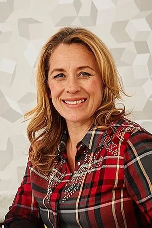 Sarah Beeny profile