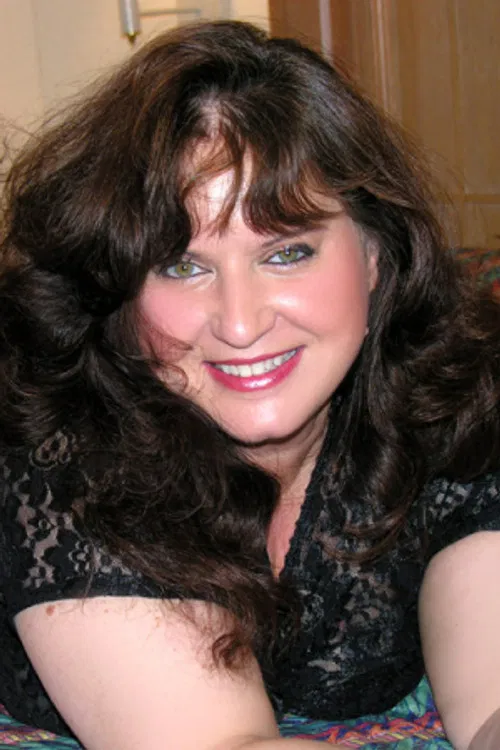 Candy Curvaceous profile