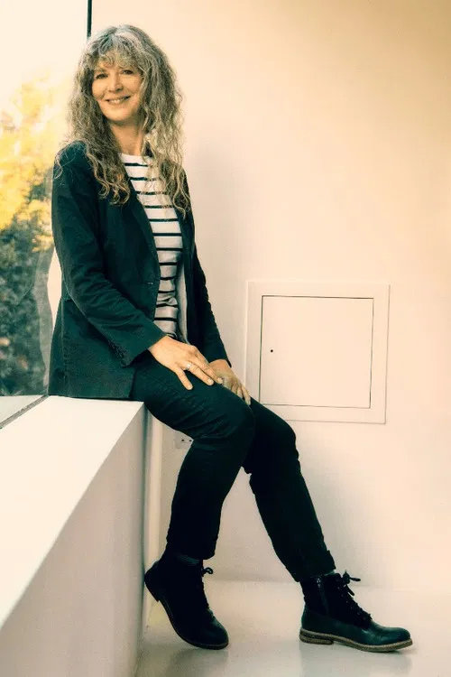 Claire Lindley profile