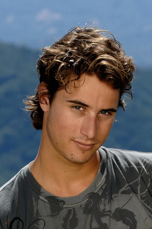 Kelly Taylor profile