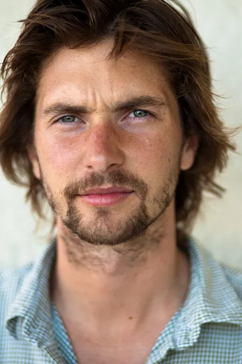 Anton Tennet profile