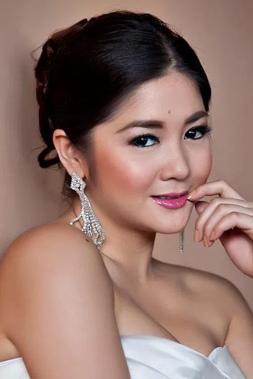 Katya Santos profile