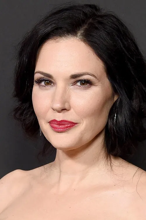 Laura Mennell profile