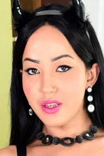 Thais Tavares profile