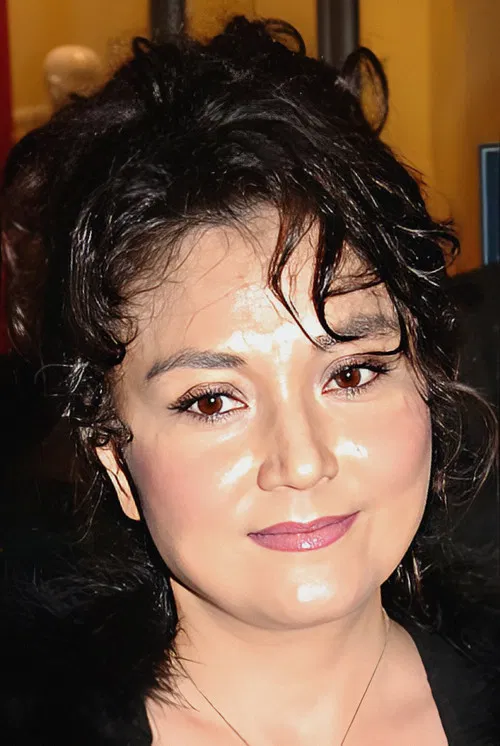 Frances Shi Ming profile