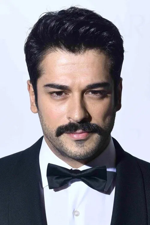 Burak Özçivit profile