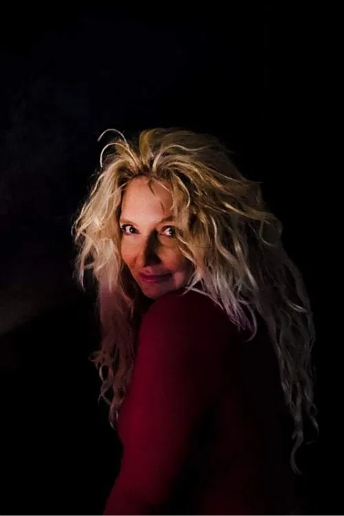 Cindy Lou Howard profile