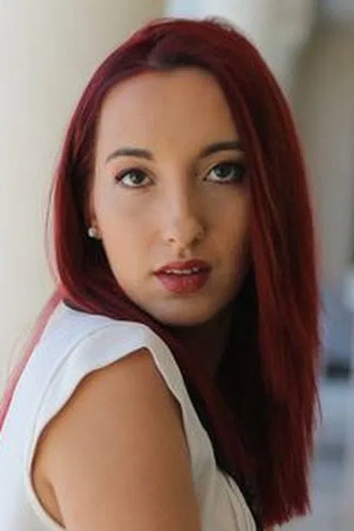 Anaïs Latour profile