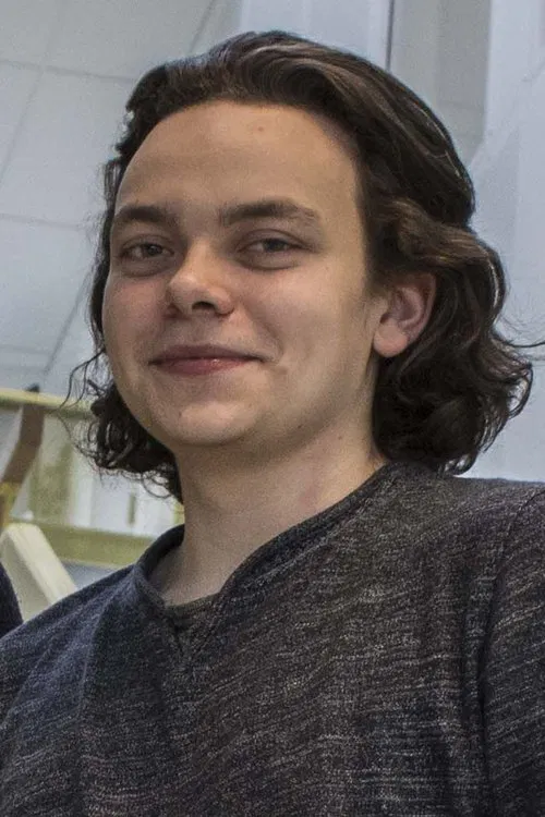 Aleksander Holmen profile