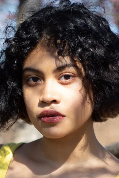 Nuha Jes Izman profile