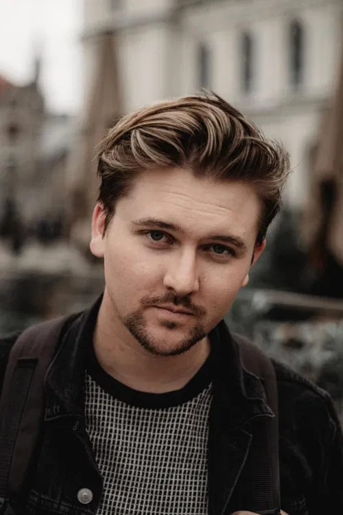 Carson McKinnon profile