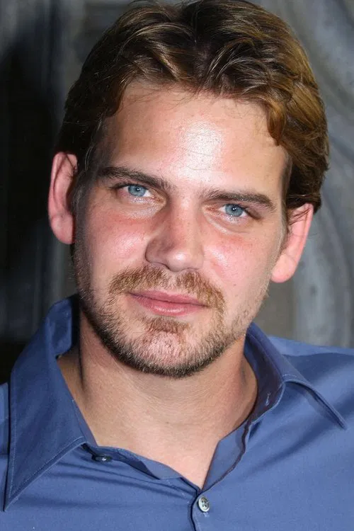 Scott Bairstow profile