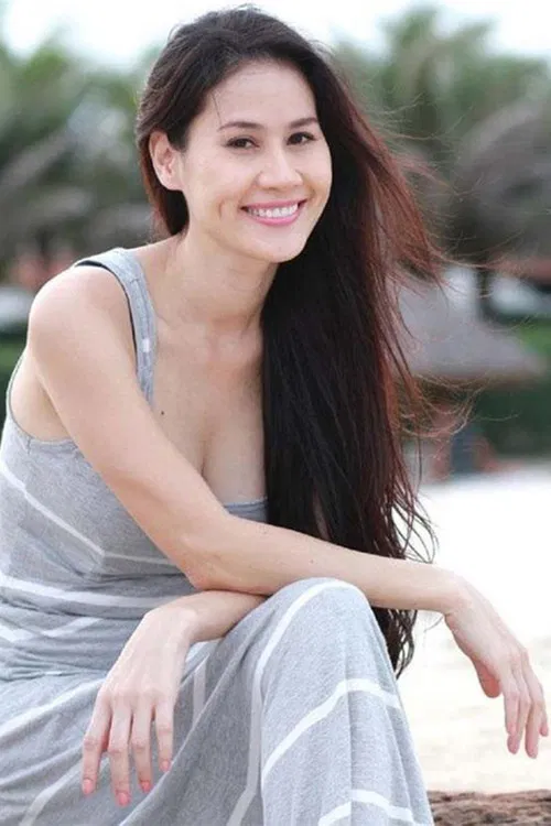 Thân Thúy Hà profile