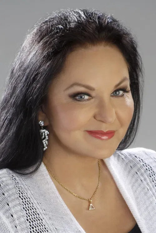 Crystal Gayle profile