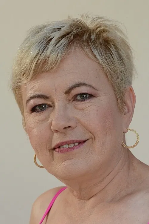 Ursula Grande profile