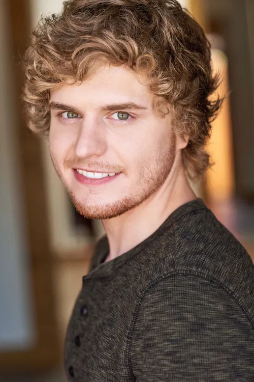 Maxwell Chase profile