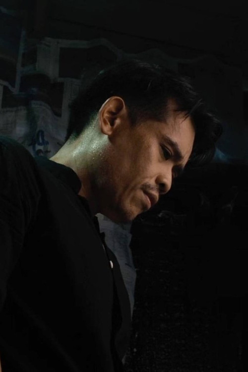 Piyarach Pleanphan profile